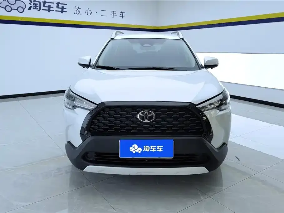 Toyota Corolla Cross — фото 8