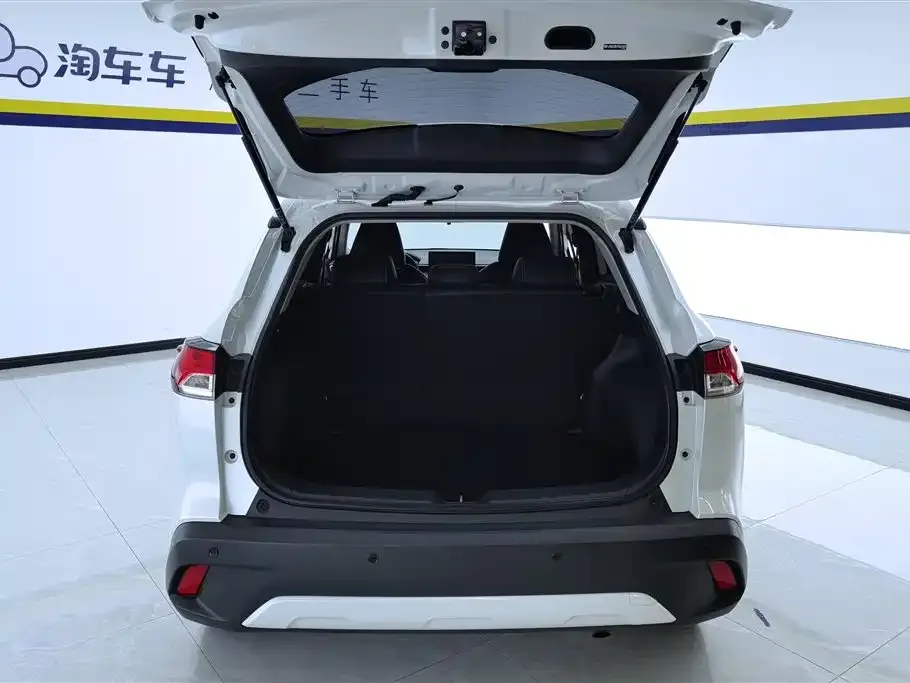 Toyota Corolla Cross — фото 3