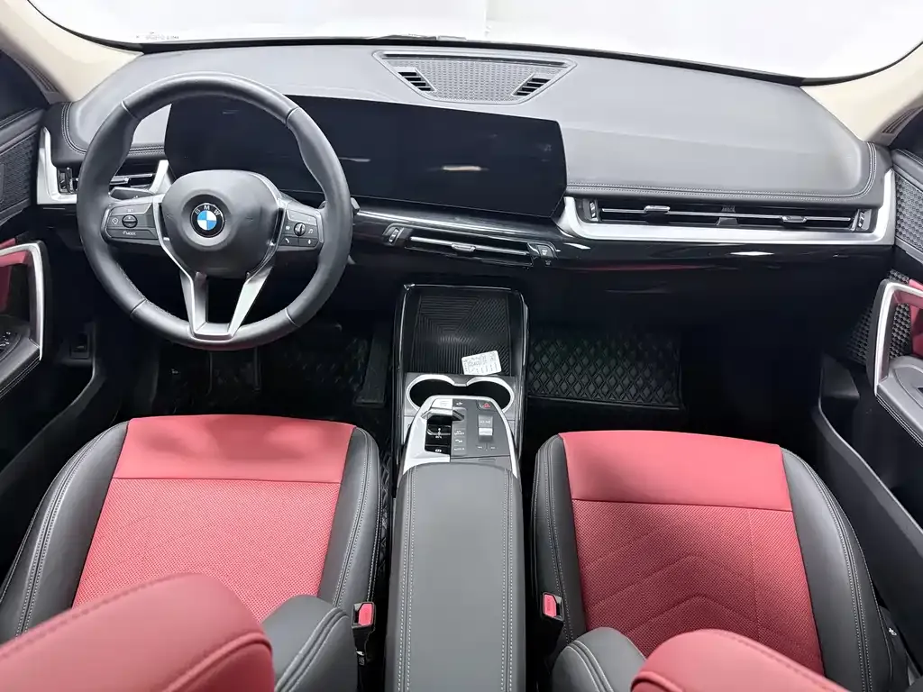 BMW X1 — фото 5