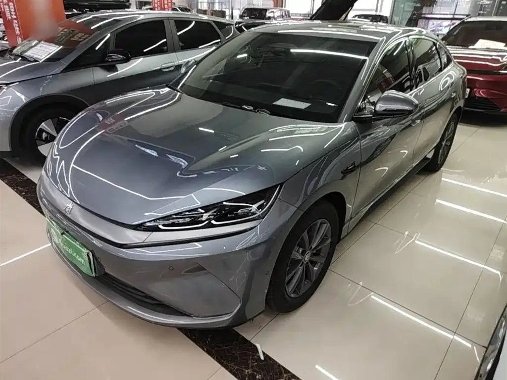 BYD Qin L — фото 1