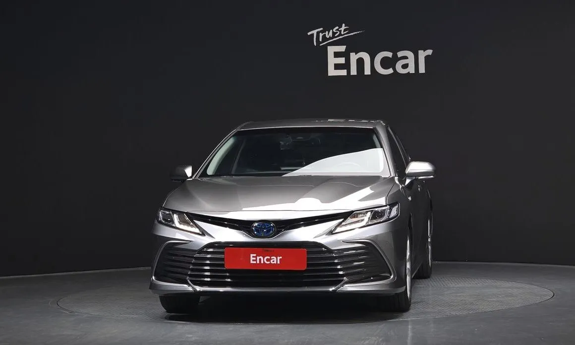 Toyota Camry — фото 5