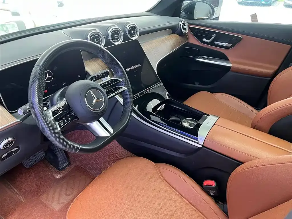 Mercedes-Benz GLC — фото 9
