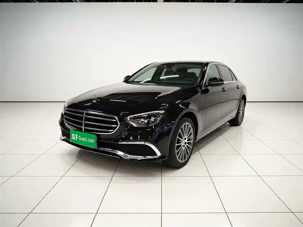 Mercedes-Benz E-Class — фото 5