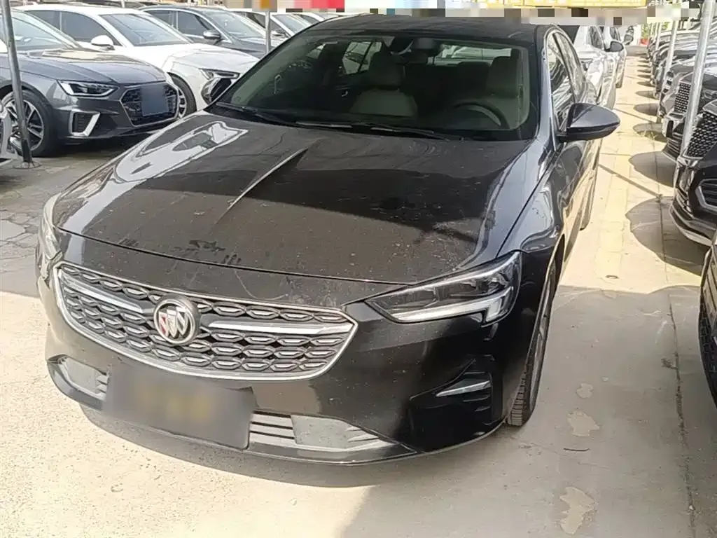 Buick Regal — фото 1