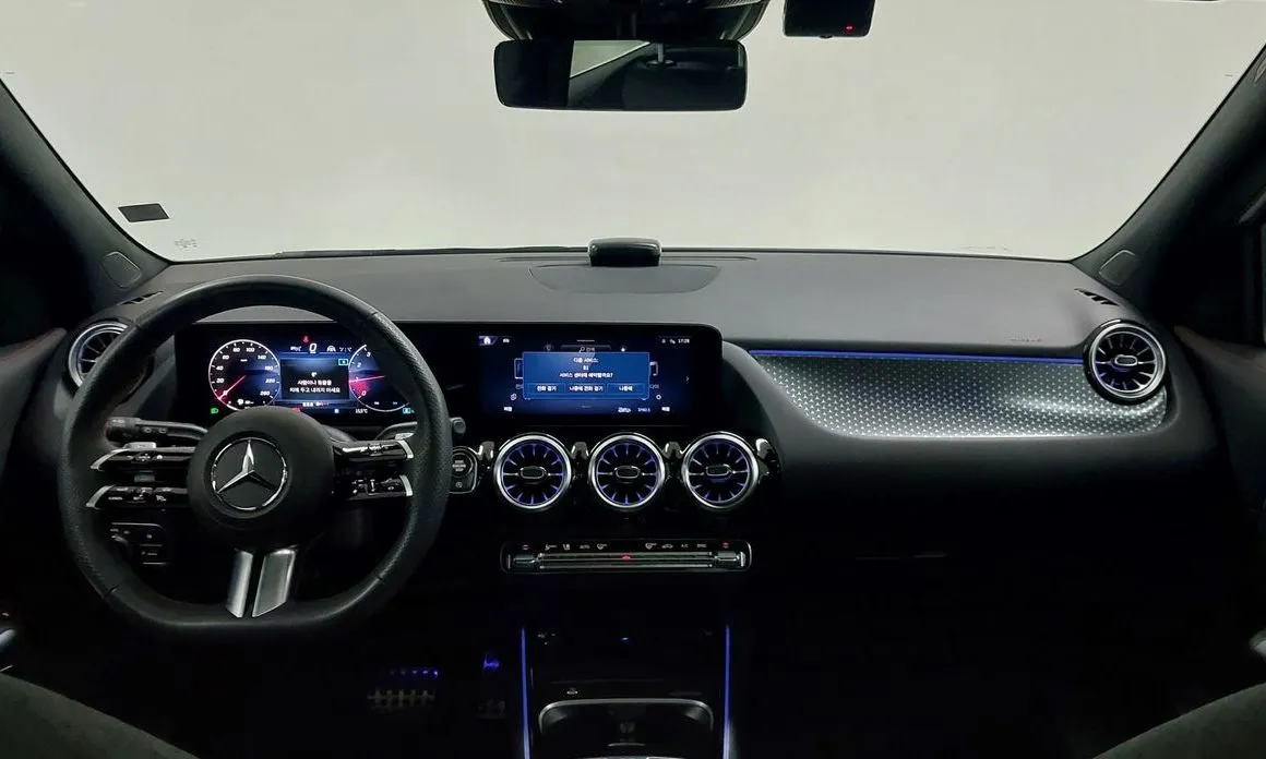 Mercedes-Benz GLA-Class — фото 8