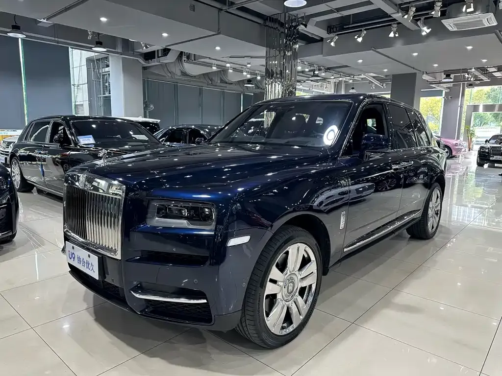 Rolls-Royce Cullinan — фото 1