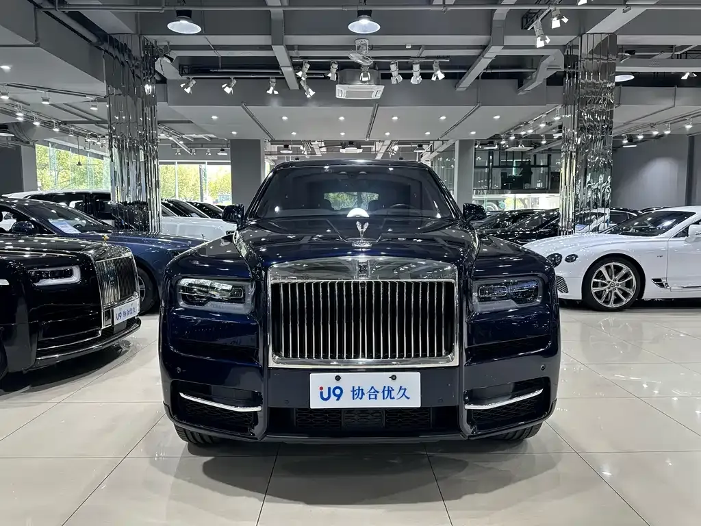 Rolls-Royce Cullinan — фото 8