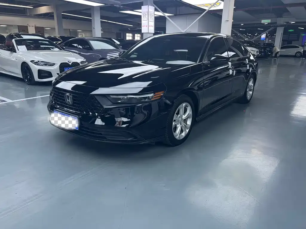 Honda Accord — фото 1