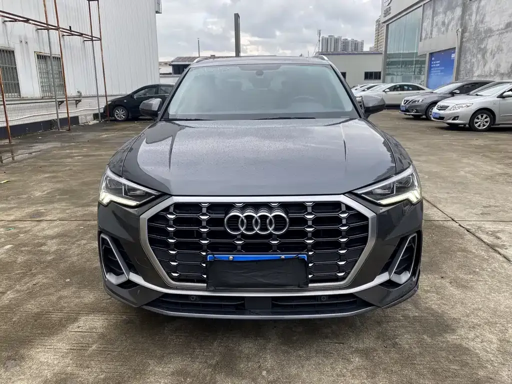 Audi Q3 — фото 5
