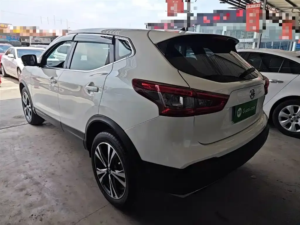 Nissan Qashqai — фото 7