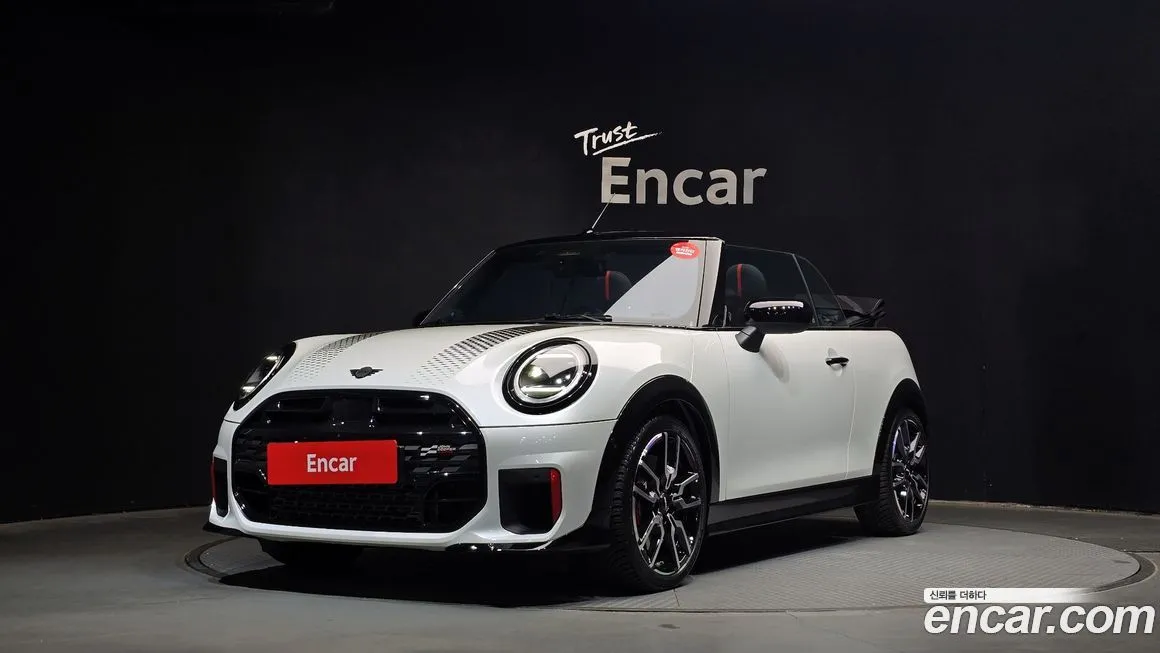 Mini Cooper Convertible — фото 1