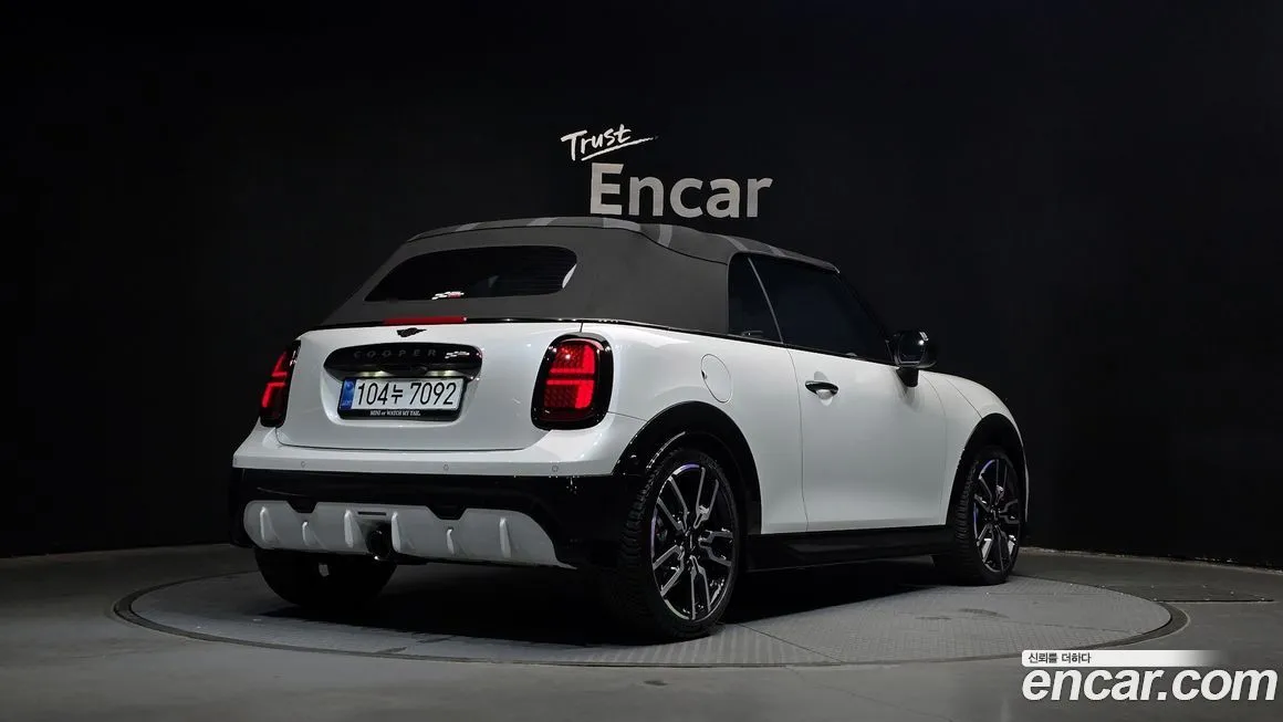Mini Cooper Convertible — фото 2