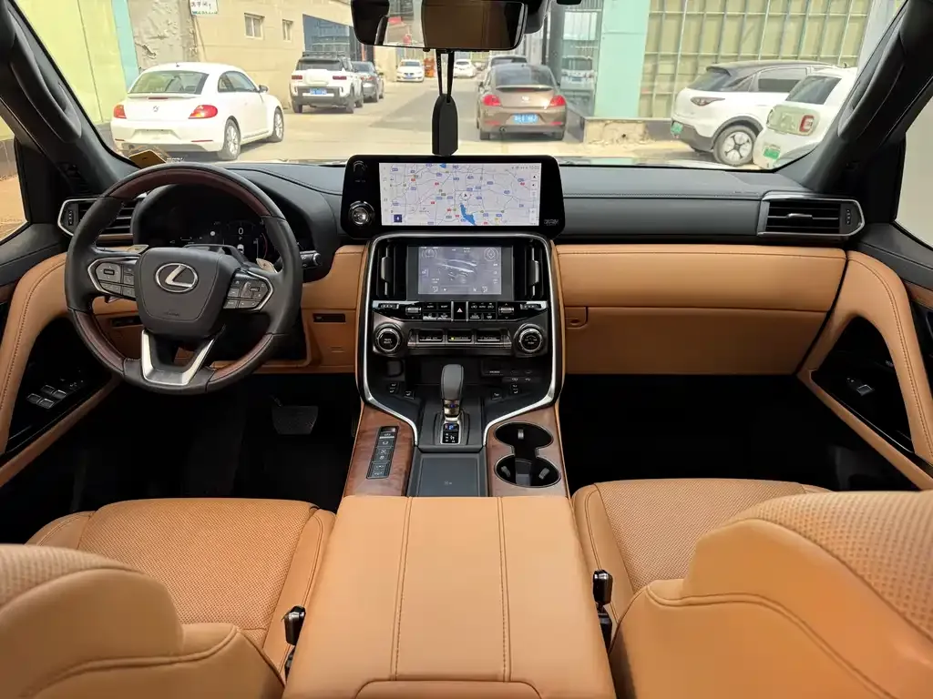Lexus LX — фото 4