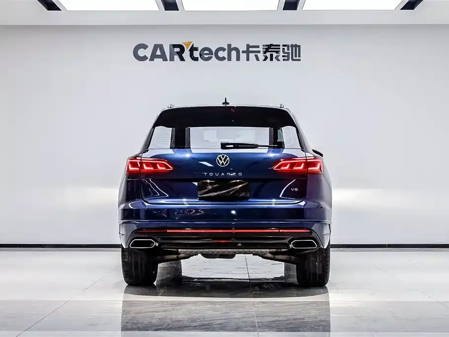 Volkswagen Touareg — фото 6