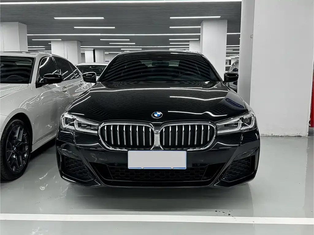 BMW 5 Series — фото 2