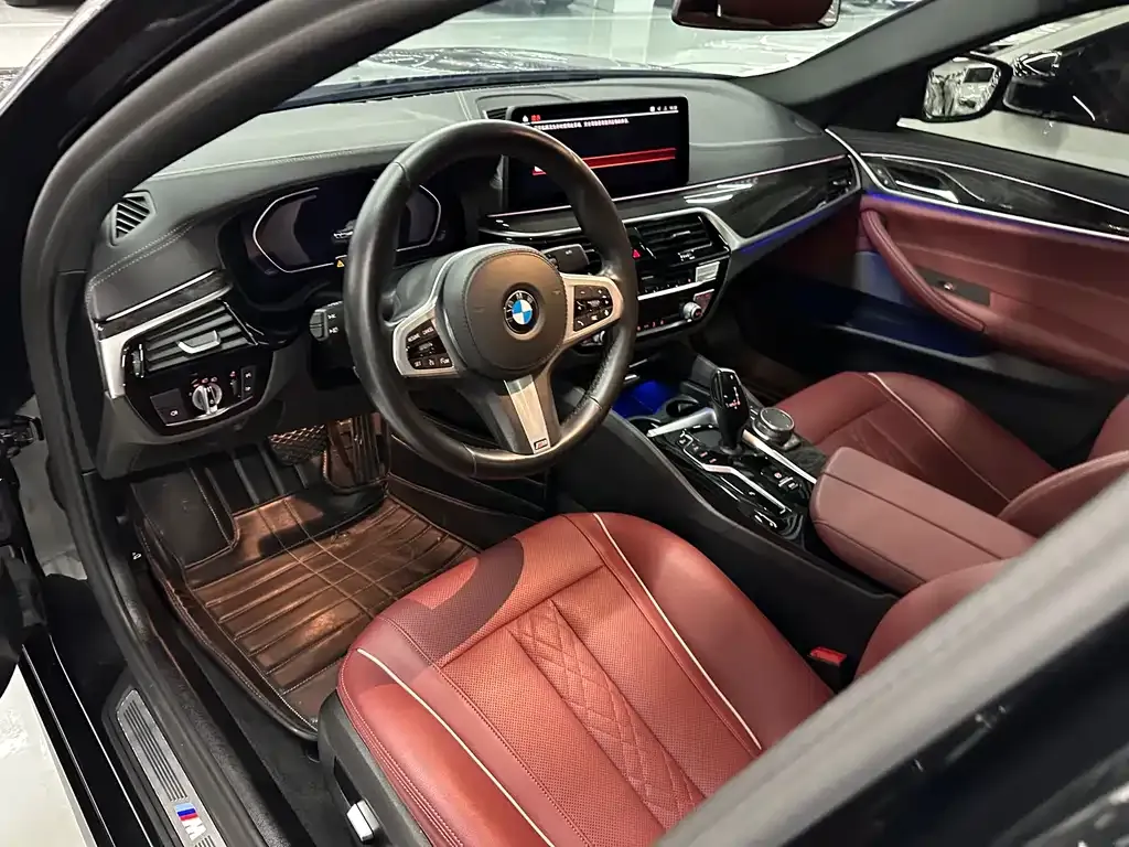 BMW 5 Series — фото 4
