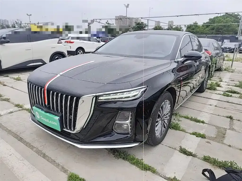 Hongqi H5 — фото 1