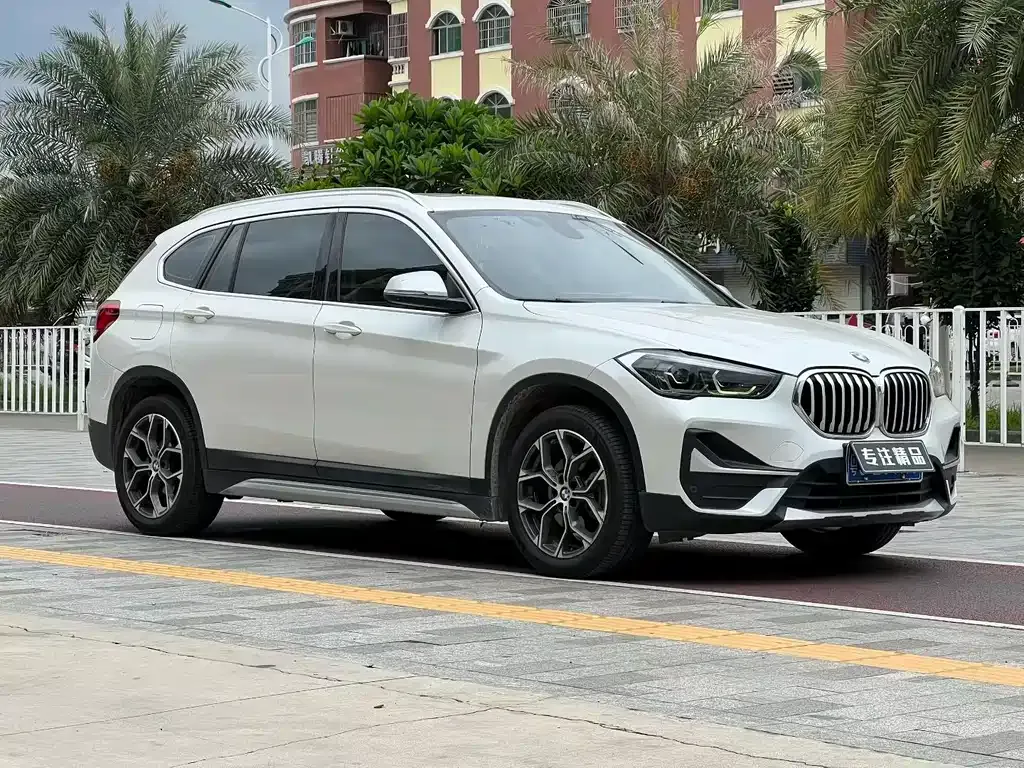 BMW X1 — фото 4