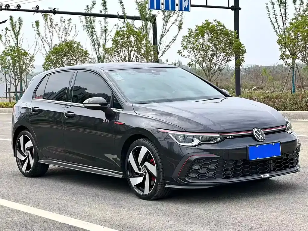 Volkswagen Golf GTI — фото 6