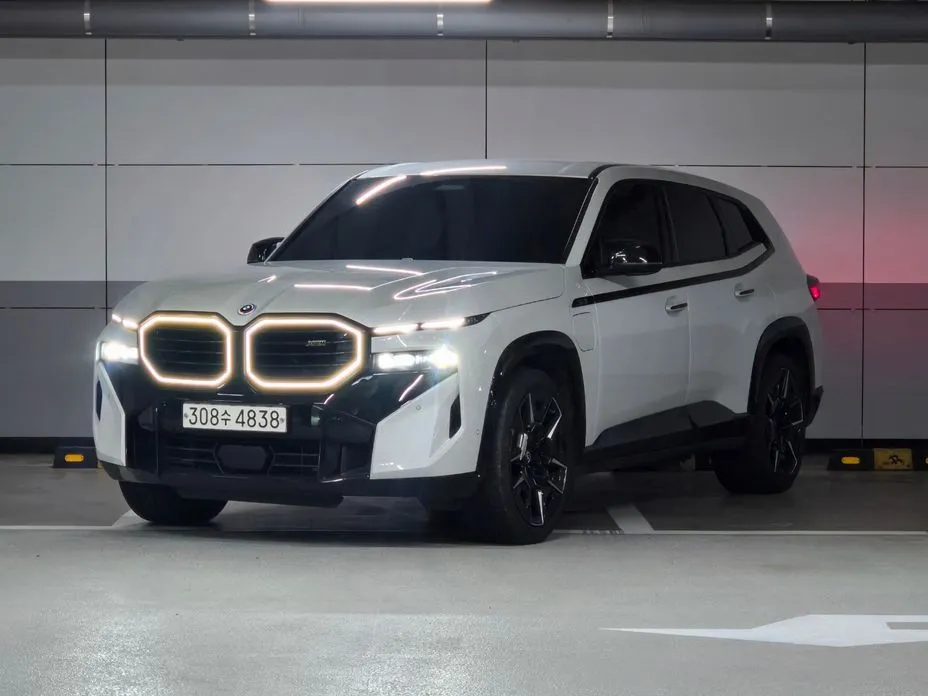 BMW XM — фото 1