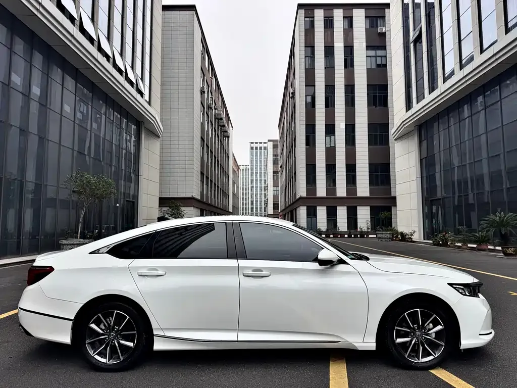 Honda Inspire — фото 4