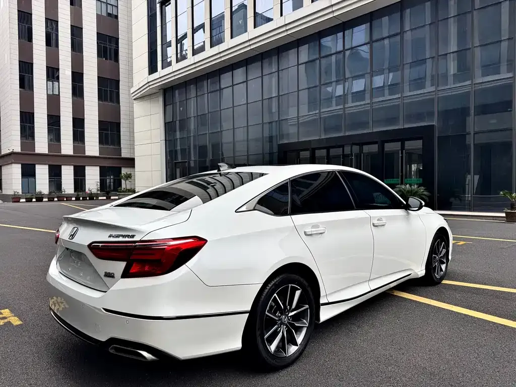 Honda Inspire — фото 10