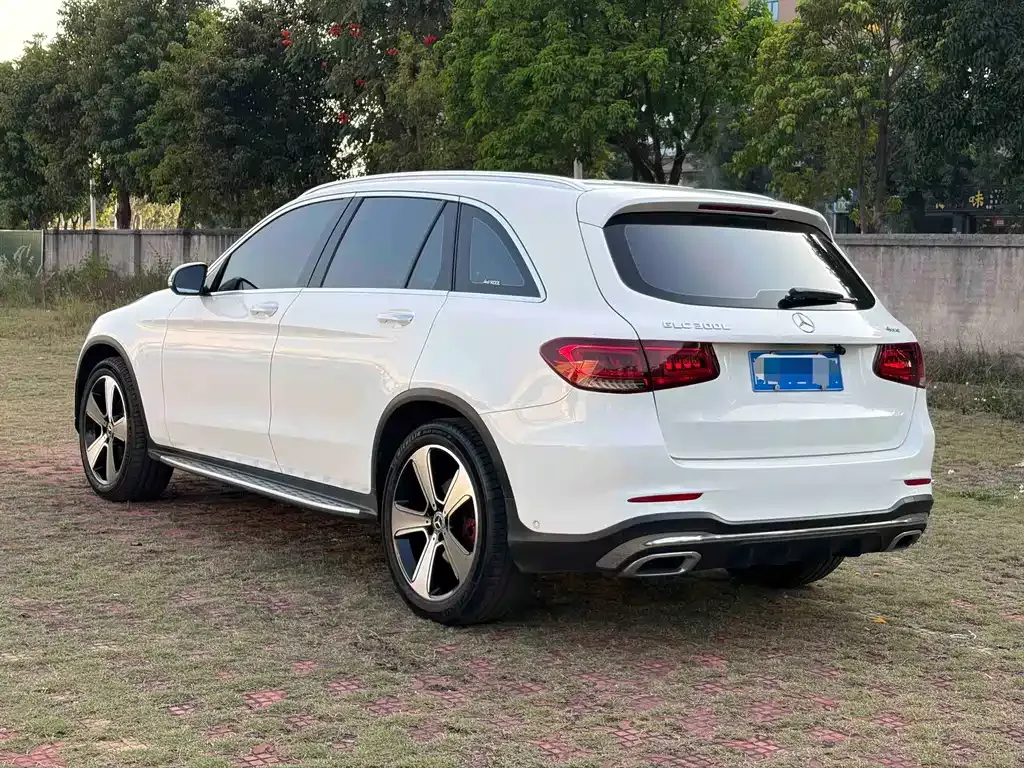 Mercedes-Benz GLC — фото 7