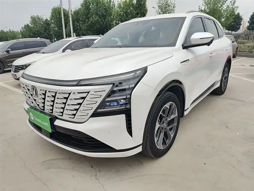 Changan CS75PLUS — фото 1