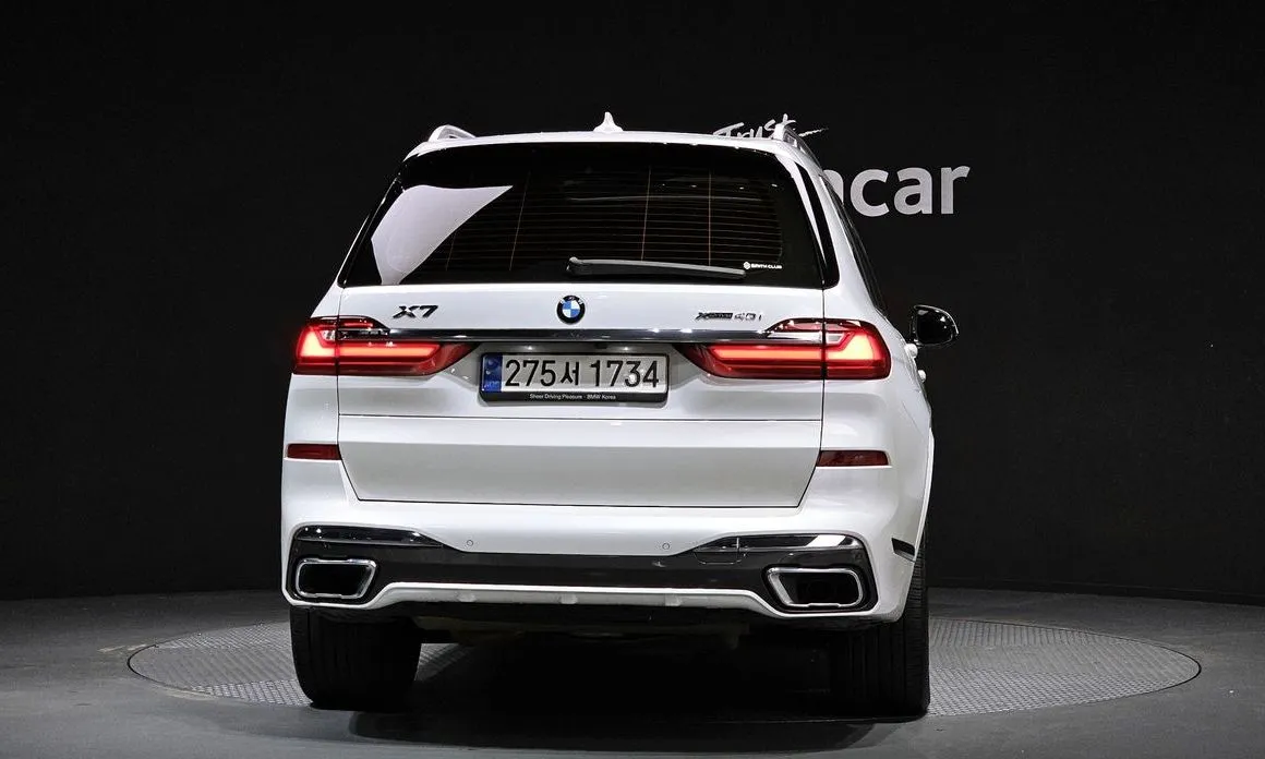 BMW X7 — фото 10