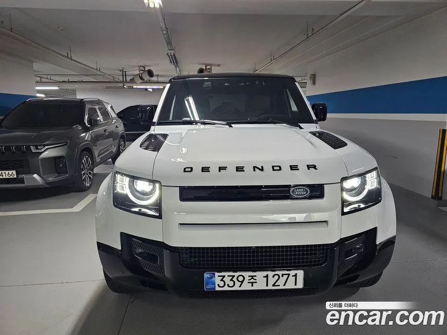 Land Rover Defender — фото 1