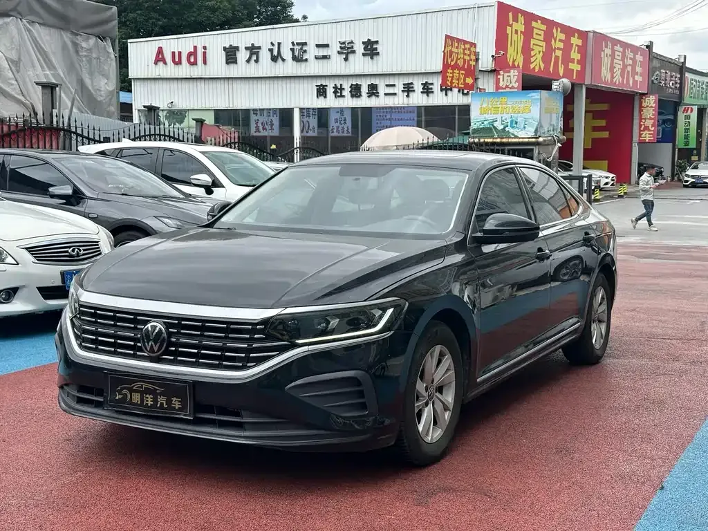 Volkswagen Passat — фото 1