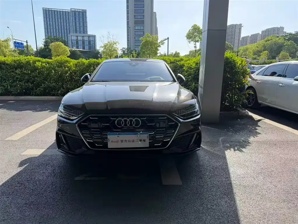 Audi A7 — фото 1