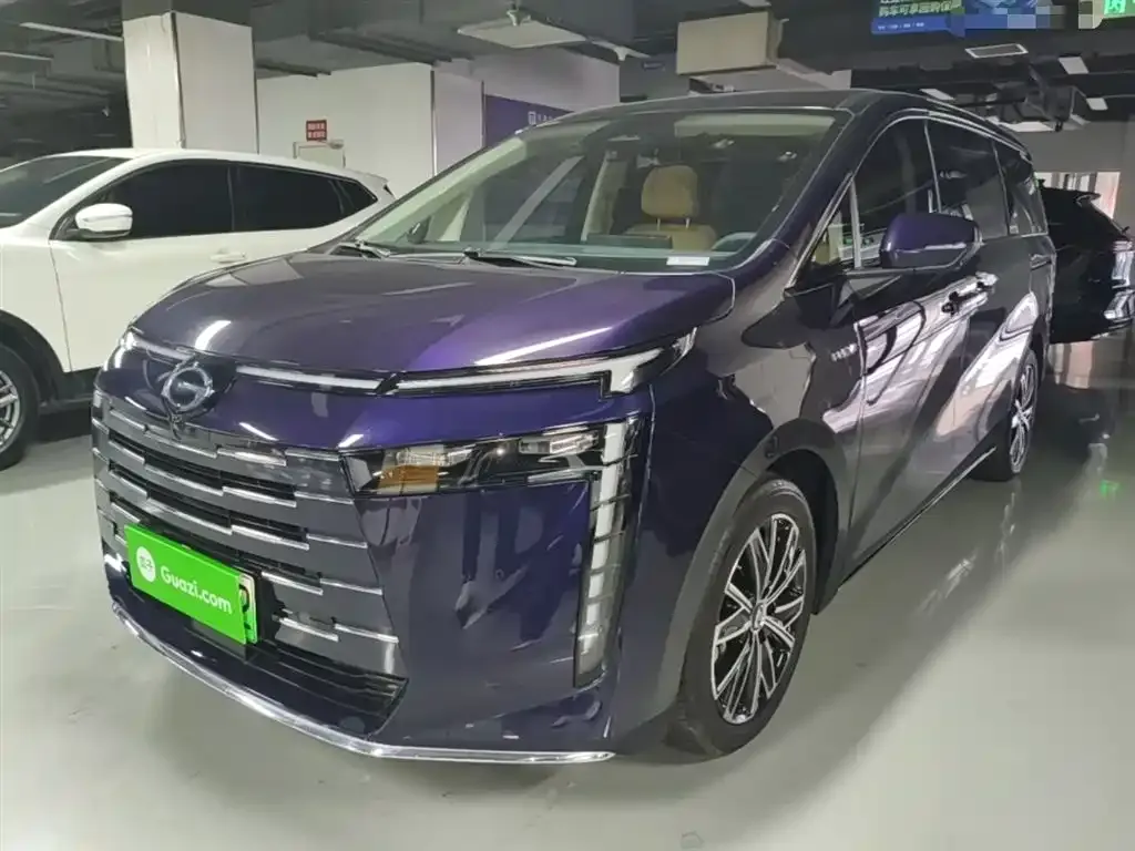 GAC Motor E8 Hybrid — фото 1