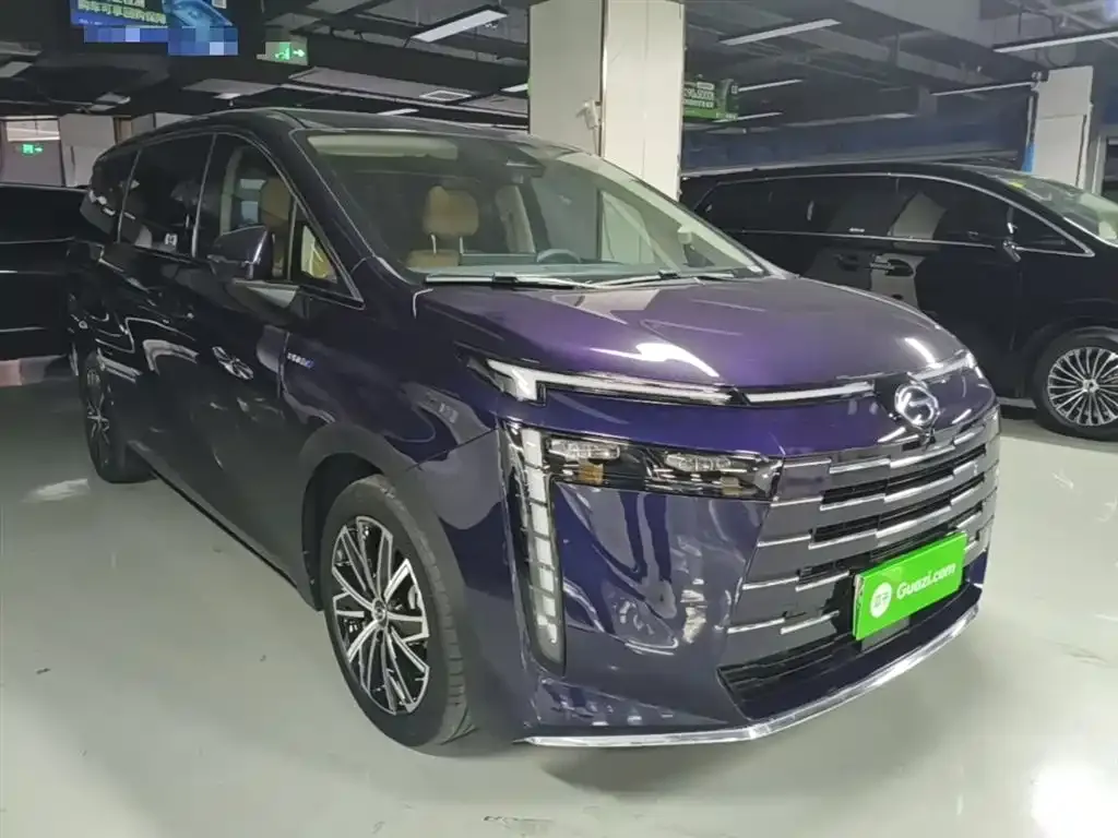 GAC Motor E8 Hybrid — фото 9