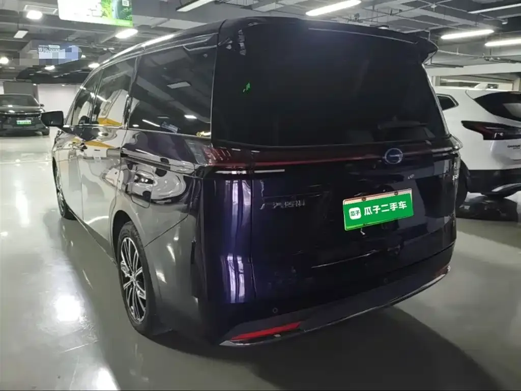 GAC Motor E8 Hybrid — фото 7
