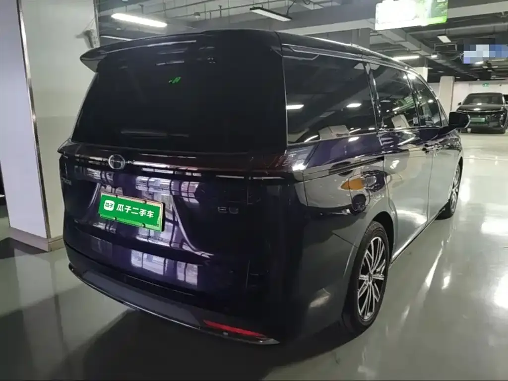 GAC Motor E8 Hybrid — фото 8