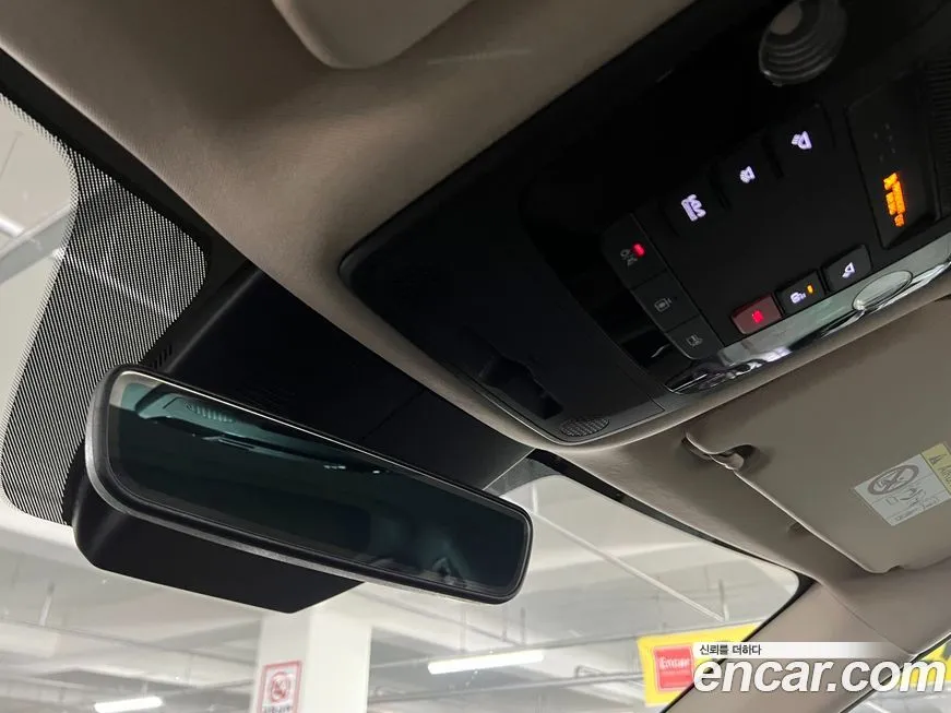 Kia Carnival — фото 2