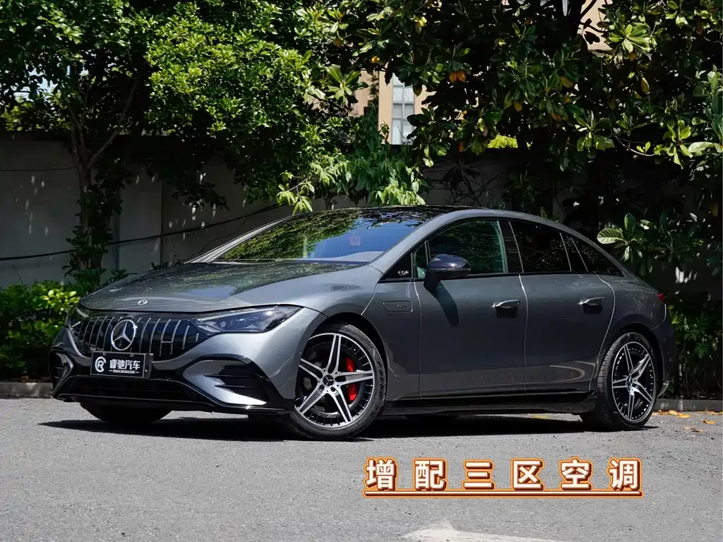 Mercedes-Benz EQE AMG — фото 1