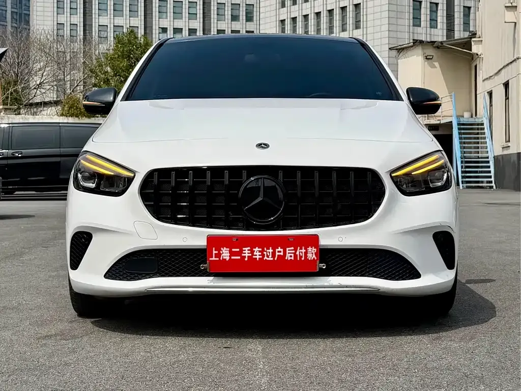Mercedes-Benz B-Class — фото 1