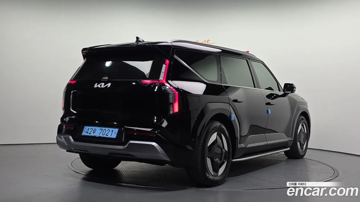 Kia EV9 — фото 6