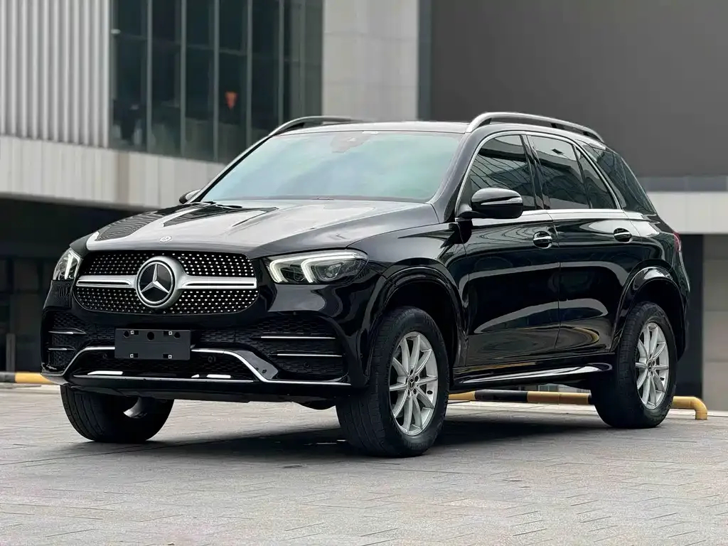 Mercedes-Benz GLE — фото 1