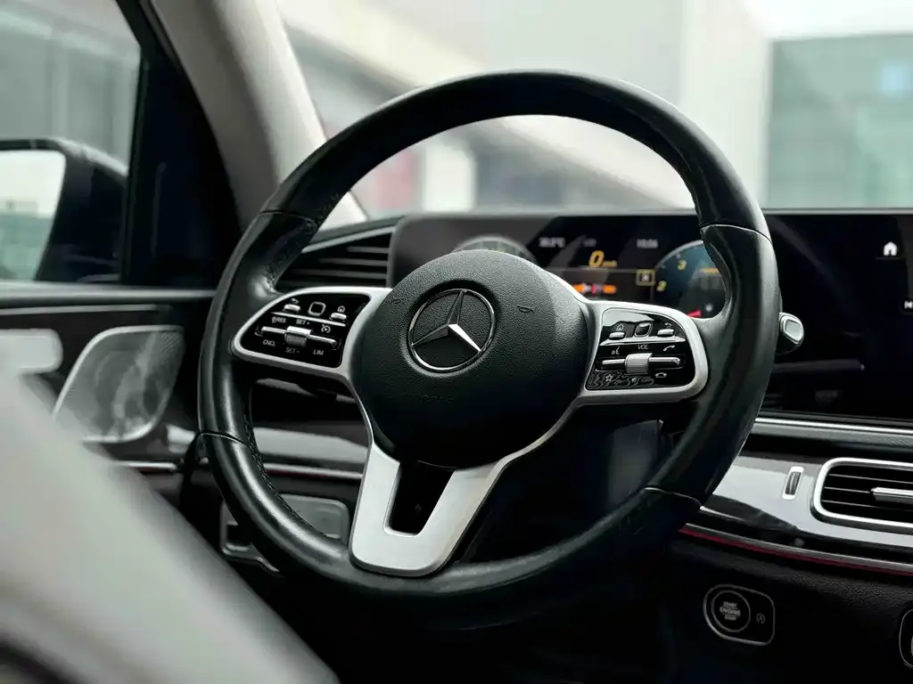 Mercedes-Benz GLE — фото 5