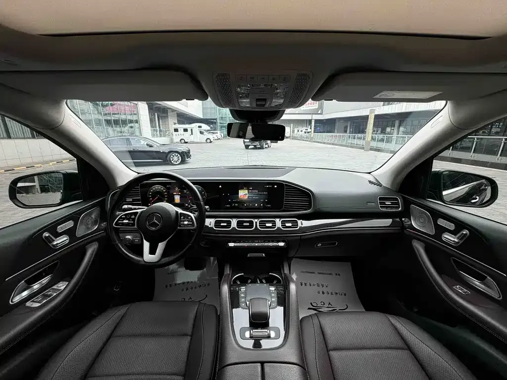 Mercedes-Benz GLE — фото 10