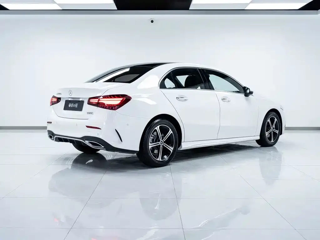 Mercedes-Benz A-Class — фото 4
