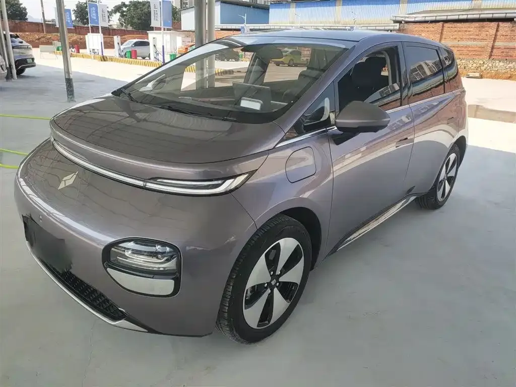 Baojun Yunduo — фото 1