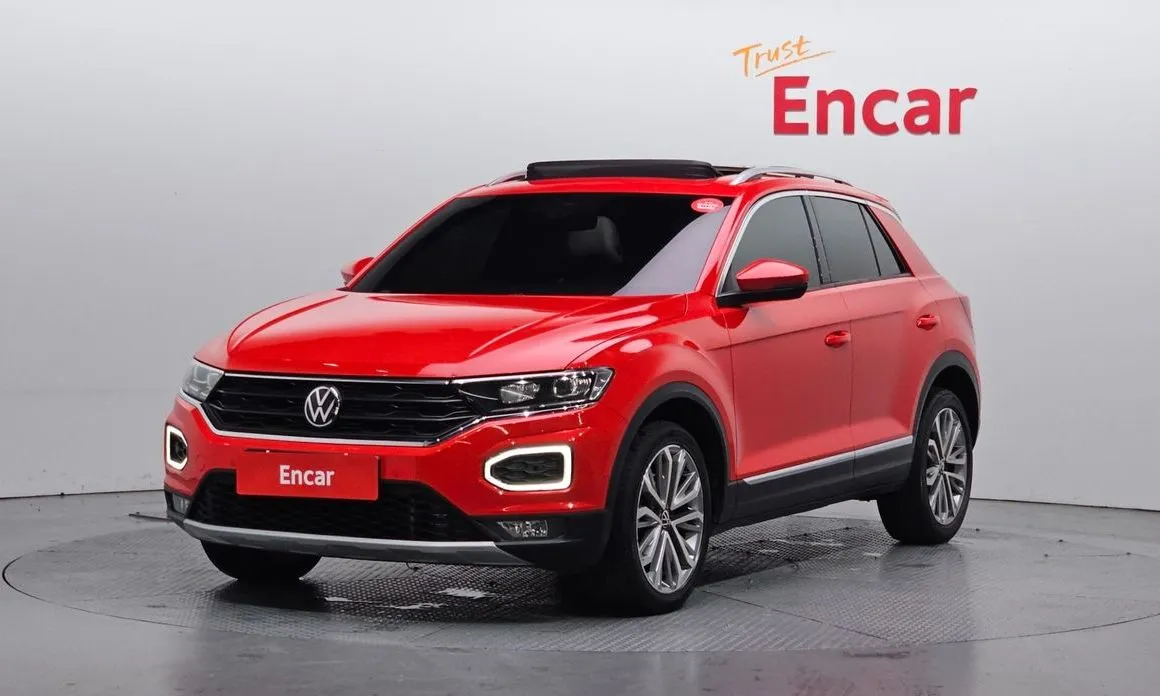 Volkswagen T-Roc — фото 1
