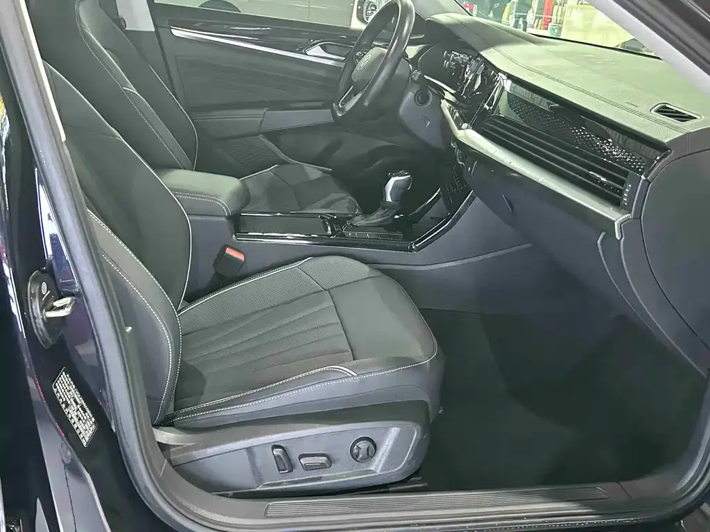 Volkswagen Passat — фото 4