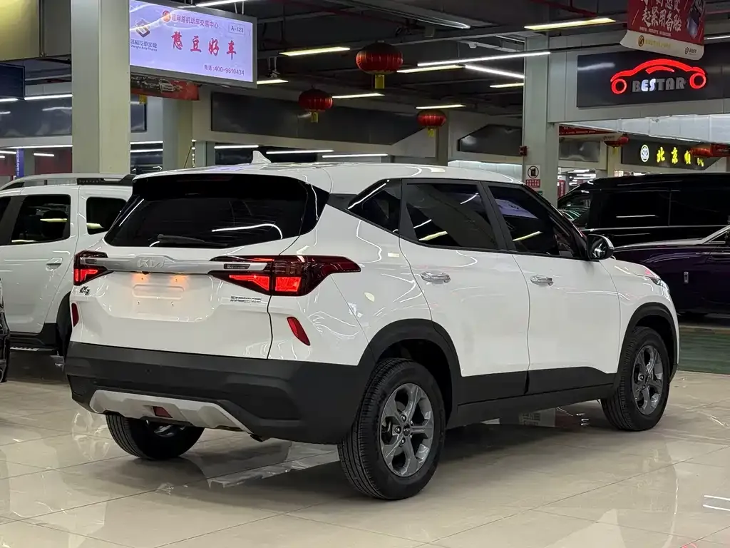 Kia KX3 — фото 9