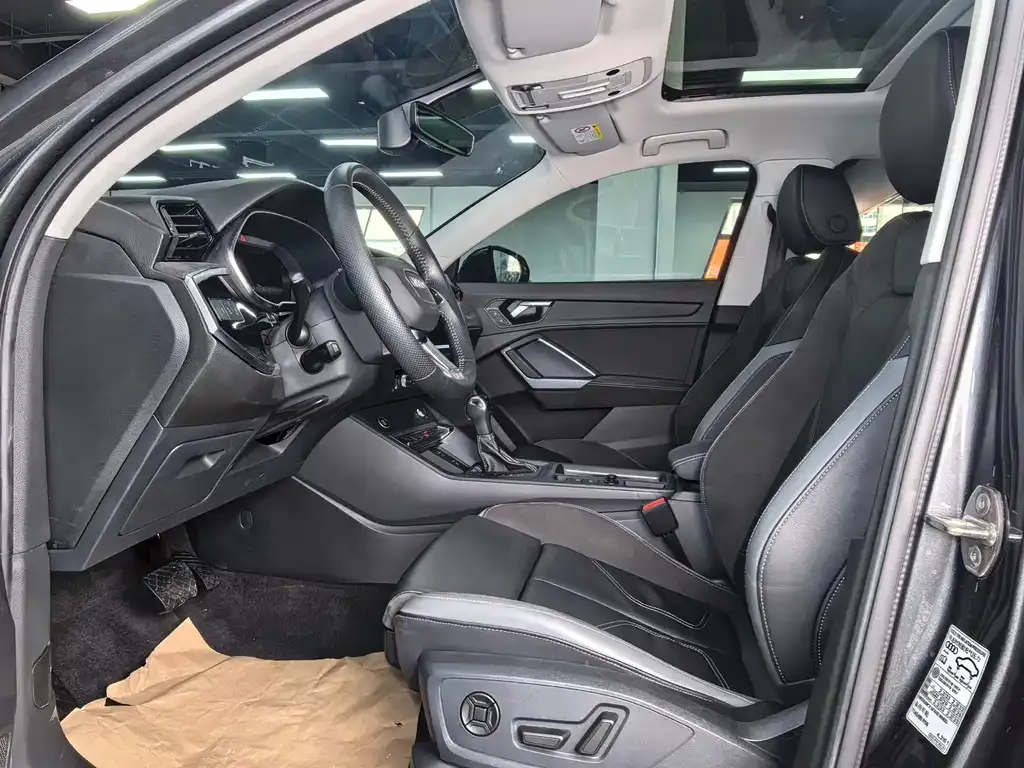Audi Q3 Sportback — фото 10