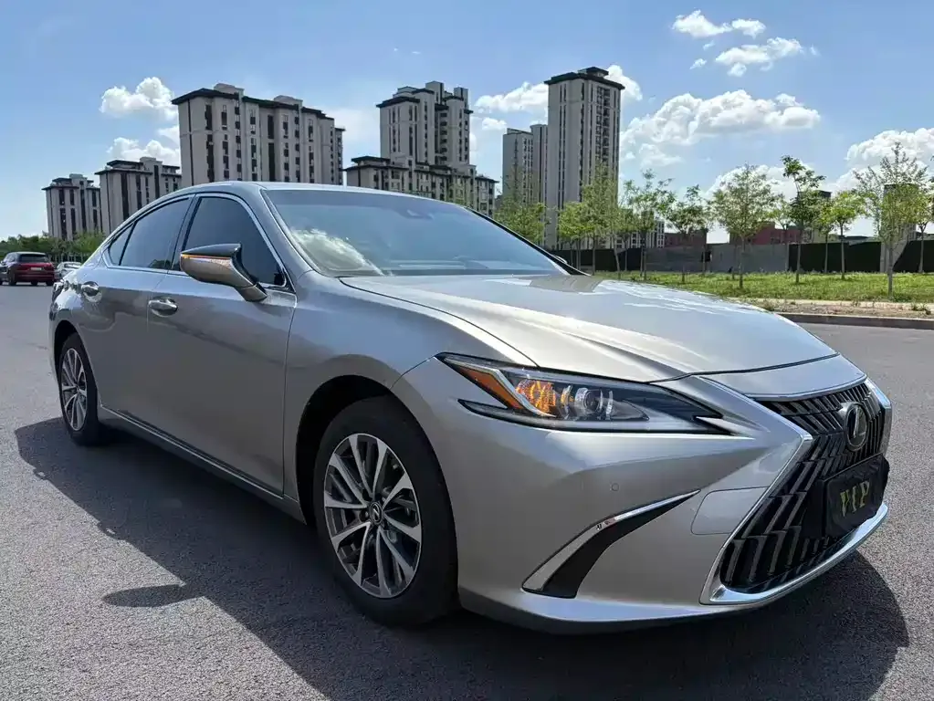 Lexus ES — фото 3
